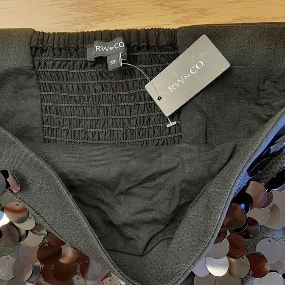 NWT 🌟 RW&CO black sequence tube top Sz S - Picture 2 of 4